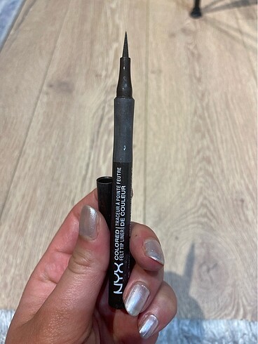 NYX NYX COLORED TIP LINER