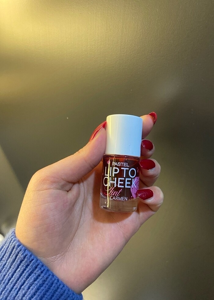 Lip To Cheek - Görsel 2