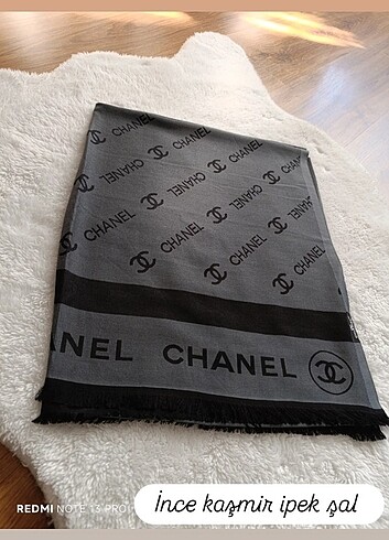 Beden Chanel ince kaşmir ipek şal