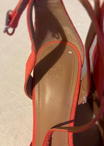 H&M H&M Süet Dolgu Topuklu Ayakkabı