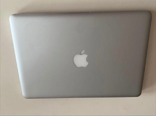 Apple MacBook Pro