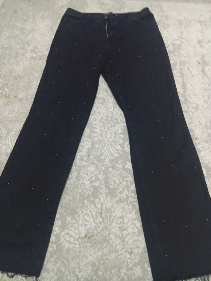 Kadın Siyah Payetli Nakışlı Denim Pantolon - Görsel 2