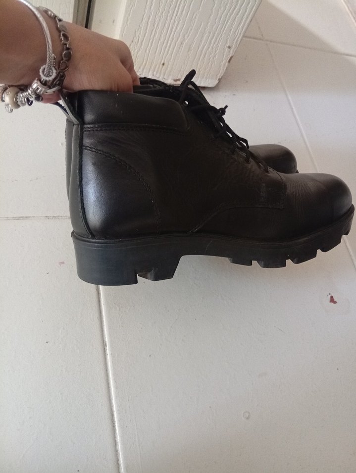 Siyah Minimalist Kadın Bot hakiki deri - Görsel 4