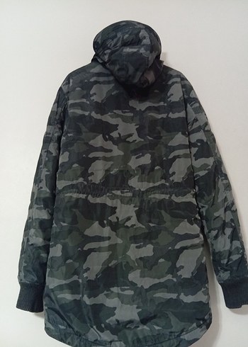 Kapüşonlu Kamuflaj Desenli Gri Kadın Mont - Görsel 4