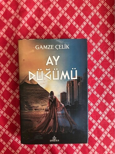 Gamze Çelik Ay düğümü ciltli