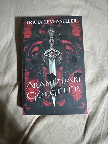 Aramızdaki gölgeler