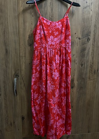 Stradivarius Pembe Çiçek Desenli Askılı Uzun Elbise