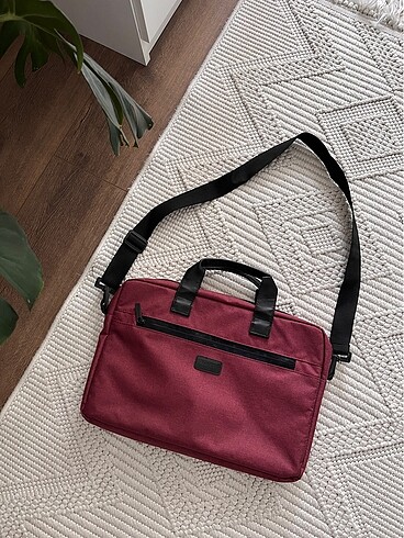 Laptop çantası