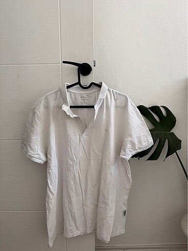 Avva yakalı tshirt