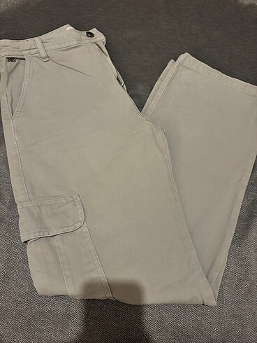 Pull and bear kargo pantolon