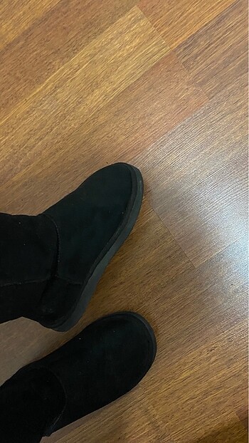 38 Beden Siyah ugg