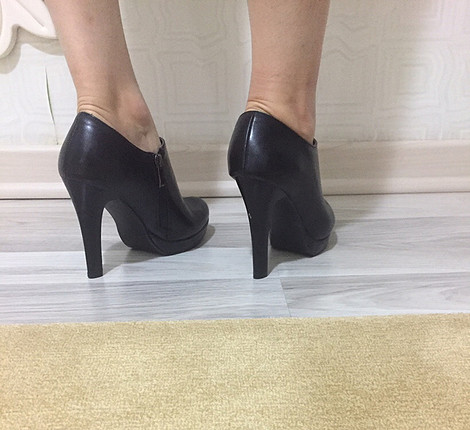 Zara Zara siyah topuklu ayakkabı 