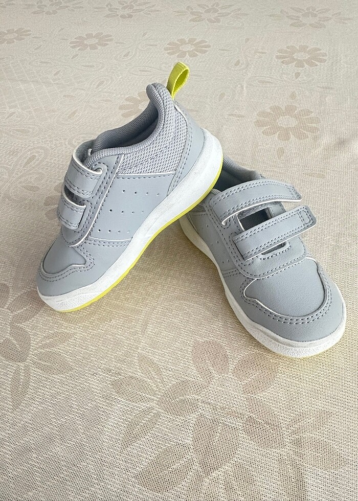 Adidas bebek spor ayakkabısı - Görsel 2