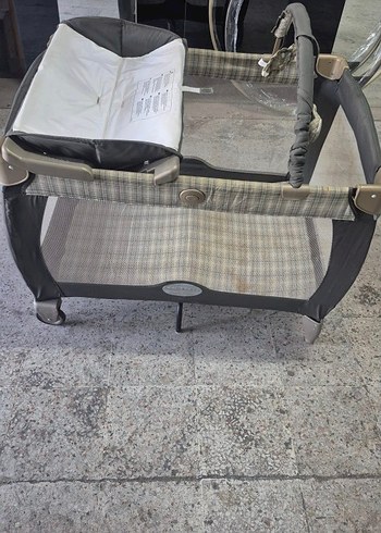 Diğer Gri Desenli bebek beşik tekerlekli