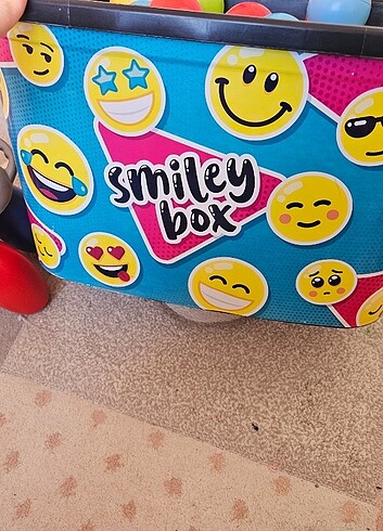Orta boy oyuncak sepeti