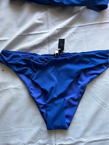 40 Beden lacivert Renk Saks mavisi bikini