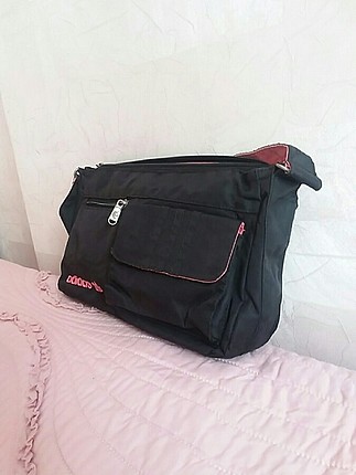 Beden siyah Adidas çanta