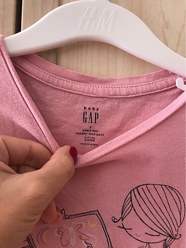 24-36 Ay Beden Gap marka ince kız cocuk bluz.