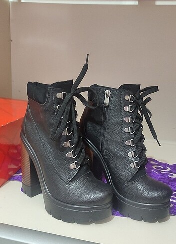 Platform topuk bootie 