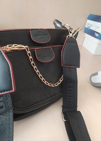 Louis Vuitton Kol çantası 