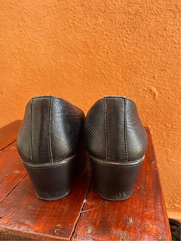 38 Beden siyah Renk Hakiki Deri Anne Ayakkabısı