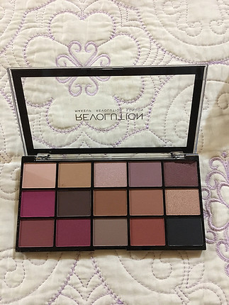 Revlon Makeup Revolation Iconic Vitality Paleti