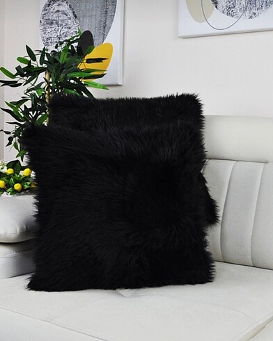 Diğer Siyah Peluş Kırlent Kılıfı