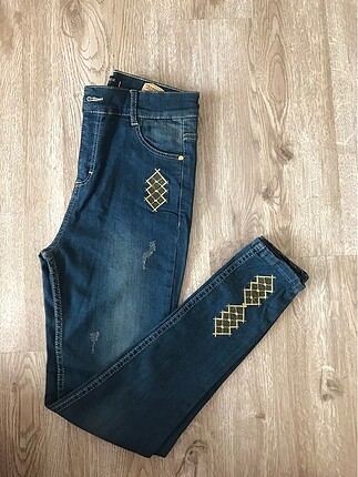 Desenli Jean