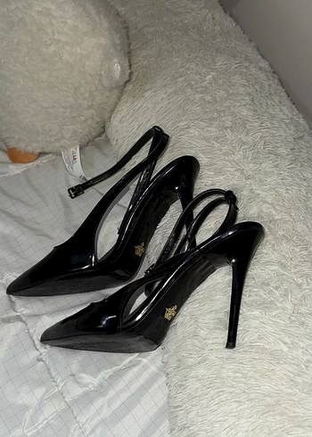 Siyah Rugan Tokalı Stiletto Topuklu Ayakkabı - Görsel 4