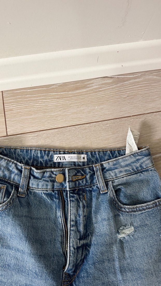 Açık Mavi Rahat Denim Şort — görsel 2/3