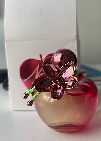 Nina Ricci Illusion Kadın Parfümü 50 ml - Görsel 2