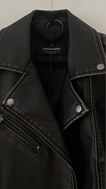 Stradivarius Stradivarius siyah eskitme deri ceket