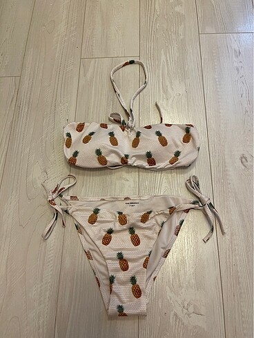 15-16 Yaş Beden beyaz Renk Ananaslı orjinal bikini