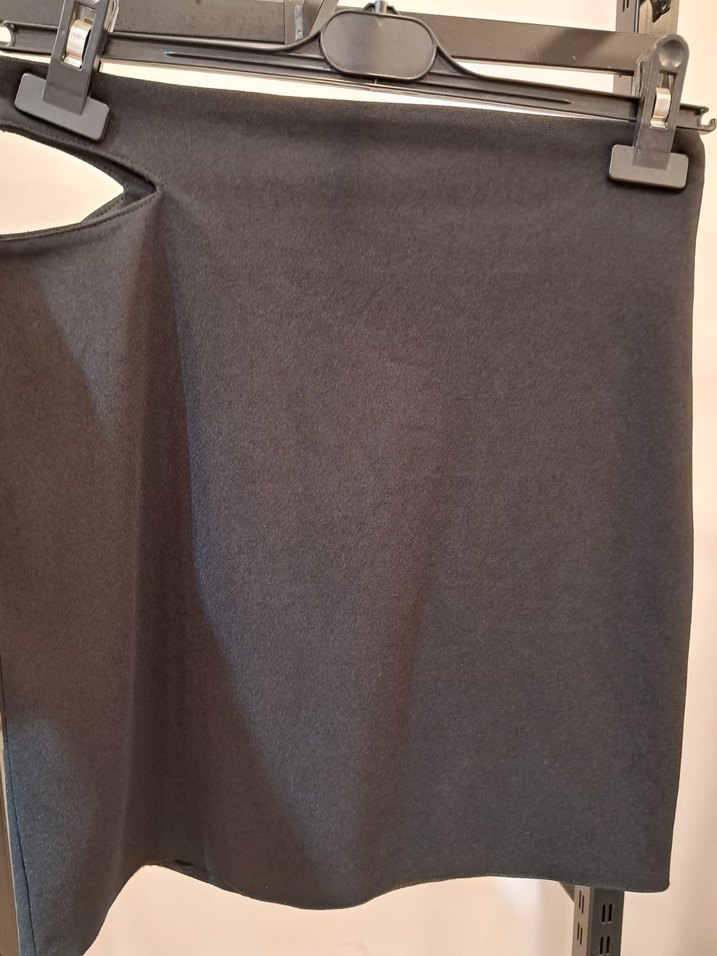 Siyah Yırtmaçlı Mini Mini Etek - Görsel 3