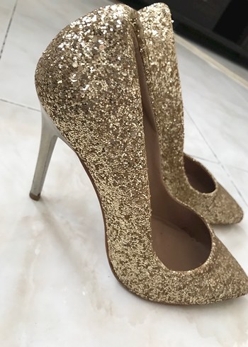 37 Beden Altın Renk Parlak Stiletto Gelin Ayakkabısı