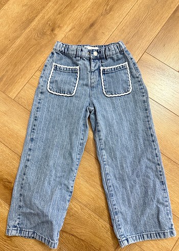 Nakışlı Dantel Detaylı Beyaz Kız Kot Pantolon - Görsel 2