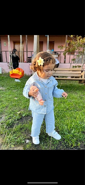 Çiçekli kot takım