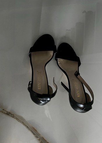 Siyah Stiletto Topuklu Kadın Akşam Ayakkabısı