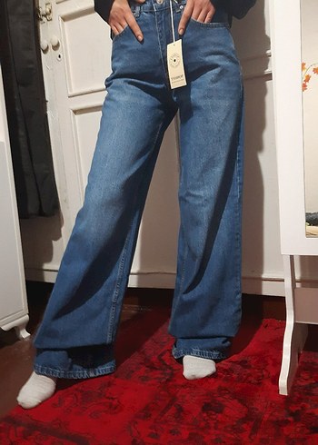 Gevşek Kesim Kıvrık Paça Mavi Denim Kadın Jean - Görsel 4