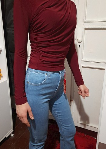 Bordo Yüksek Yakalı Büzgülü Drapeli Büzgülü Sandy Kadın Bluz - Görsel 6