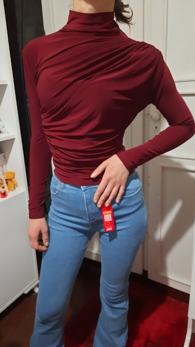 Bordo Yüksek Yakalı Büzgülü Drapeli Büzgülü Sandy Kadın Bluz - Görsel 2