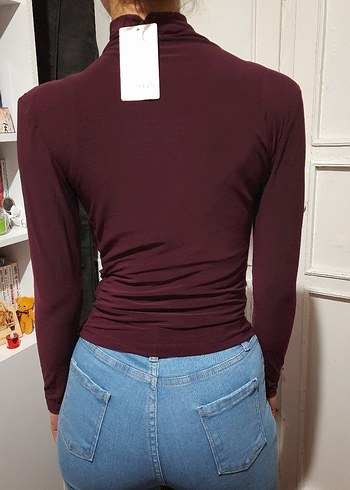 Mürdüm Yüksek Yakalı Drapeli Büzgülü Sandy Kadın Bluz - Görsel 3