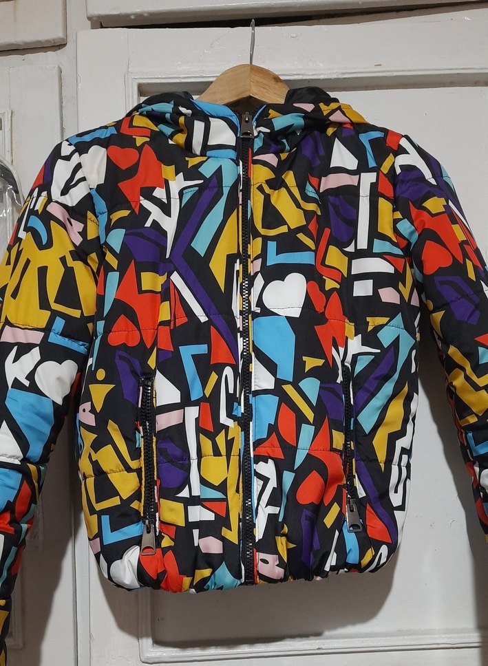 Renkli Pop Art Desenli Mini Kadın Mont - Görsel 5