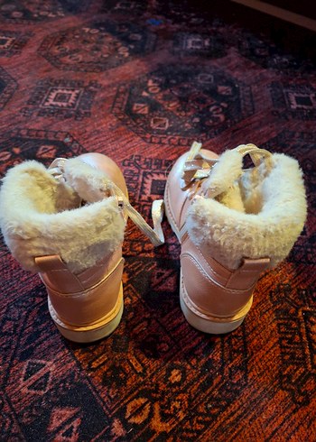 Kız Çocuk Parlak Altın Deri Botlar - Görsel 3