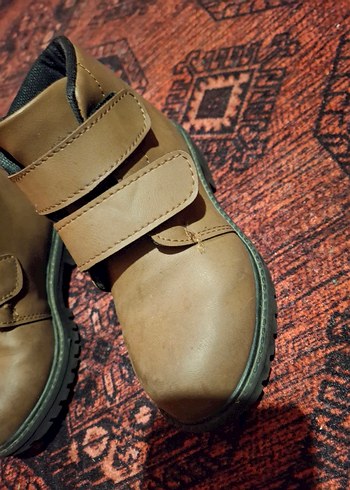 Kahverengi Deri Çocuk Botları Tokalı - Görsel 2