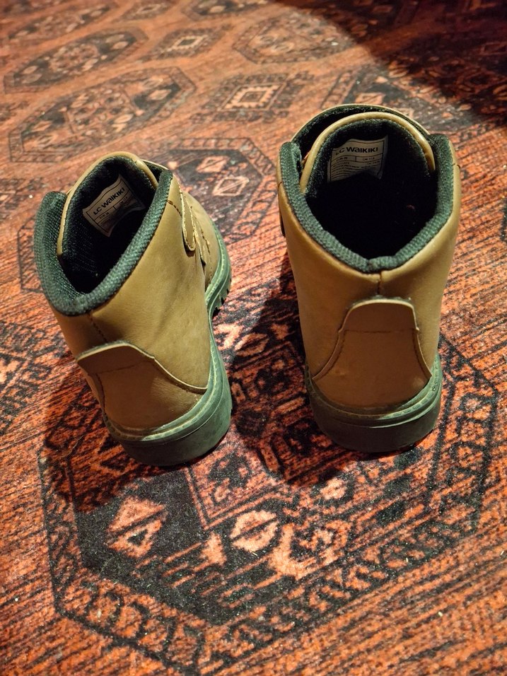 Kahverengi Deri Çocuk Botları Tokalı - Görsel 3