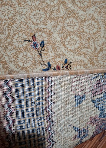 Çiçek Desenli Çok Renkli Geleneksel Halı - Görsel 7