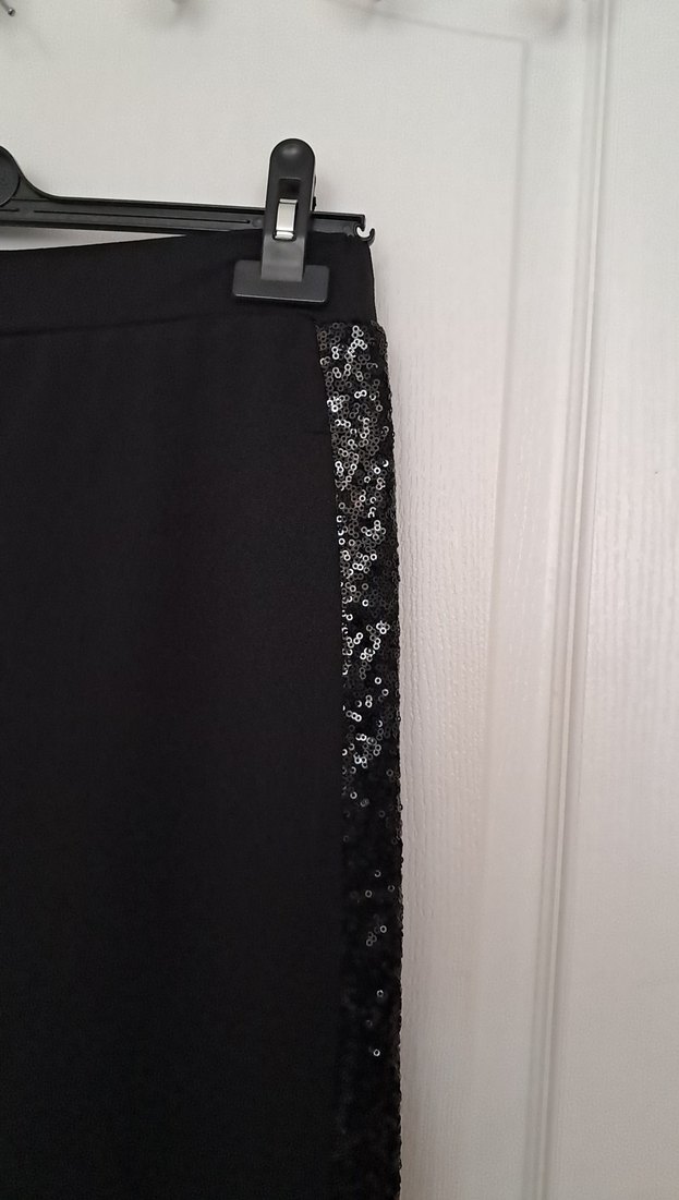 Siyah Drapeli Uzun Dar Etek - Görsel 2