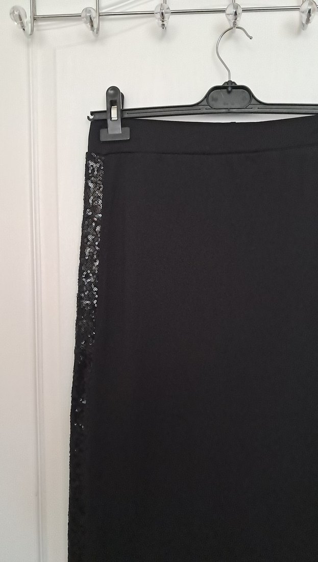 Siyah Drapeli Uzun Dar Etek - Görsel 3