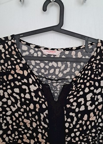 Siyah V Yaka Düğmeli Kadın Bluz - Görsel 2